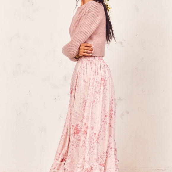 Navya Skirt - Picture 4 of 5